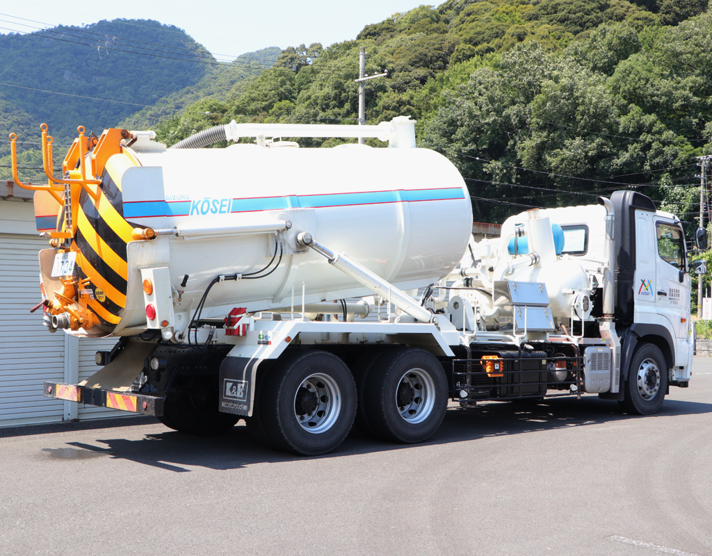 強力吸引車（10t）